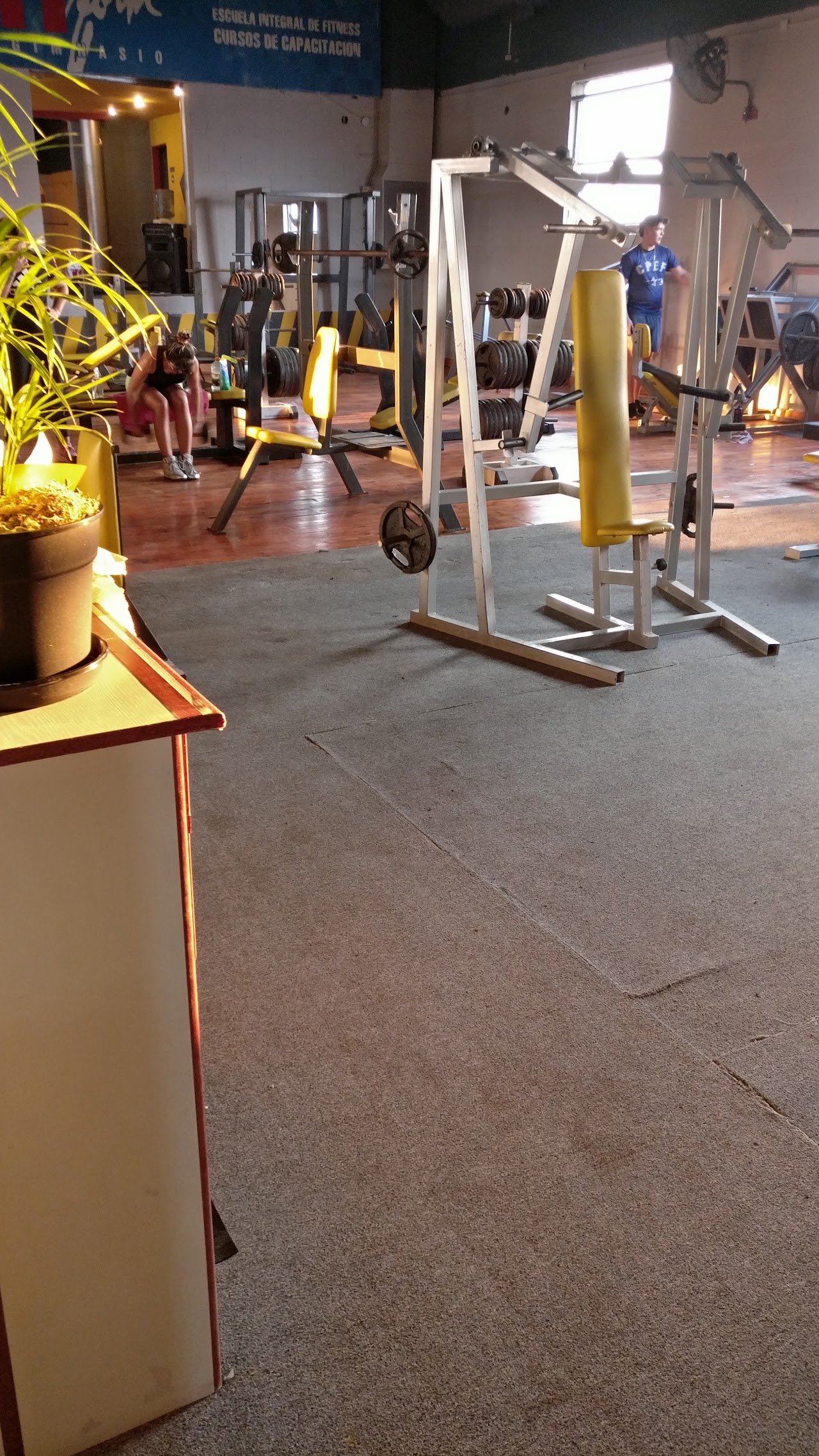 Entrada del gimnasio